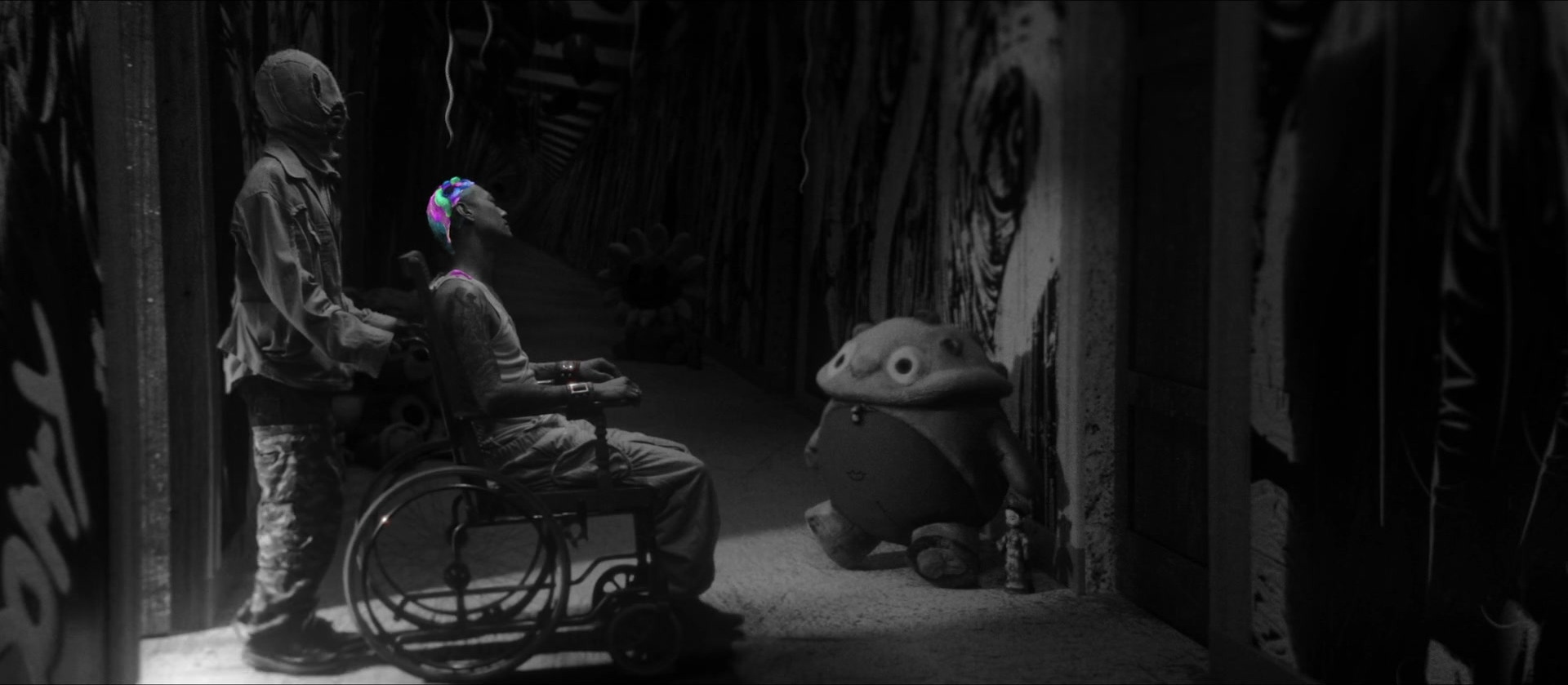 Ghost Swing — Figures and a strange creature meet in a monochrome corridor
