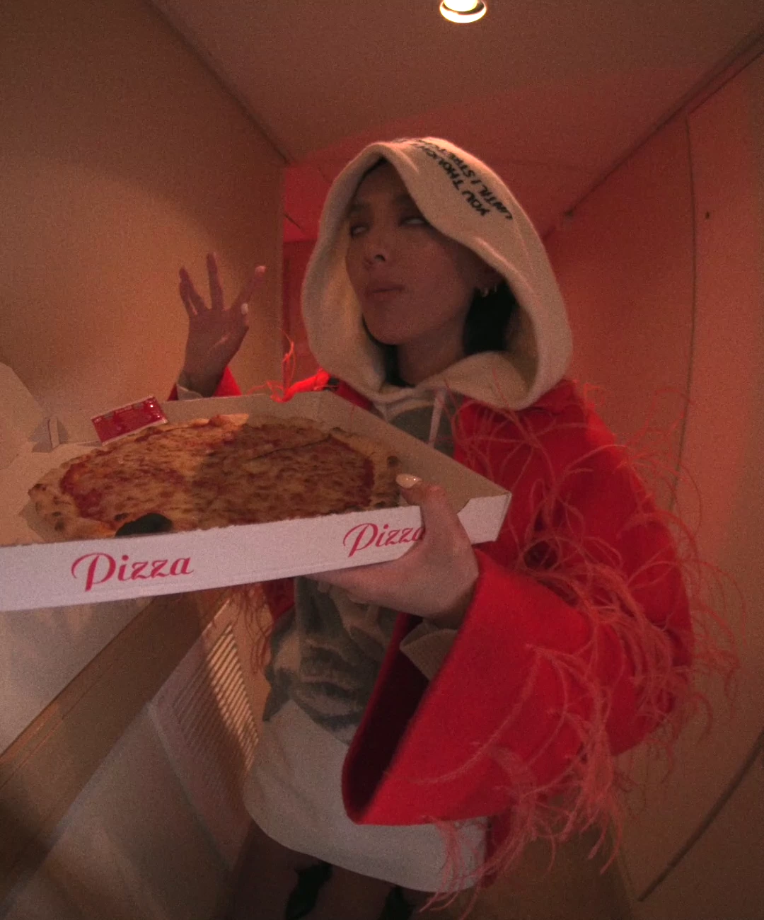 VALENTINO — Pizza & portrait